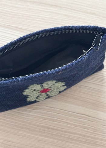 Mavi Nakışlı Püsküllü Örgü Kadın Portföy Çanta - Görsel 3