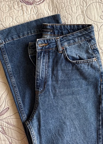 Trendyol & Milla Koyu Mavi Yuksek Bel Denim Jean