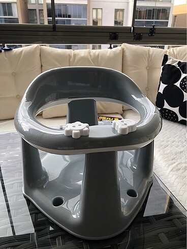 Bebek mama ve banyo oturağı