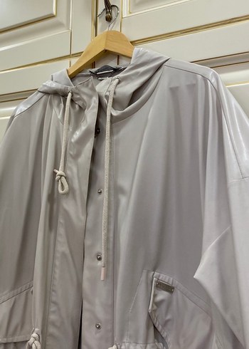Midi Kadın Yağmurluk, Düğmeli, Kapüşonlu KK DESİNG - Görsel 2