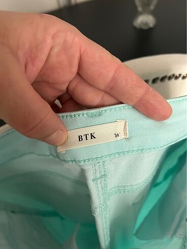 36 Beden yeşil Renk Batik pantolon
