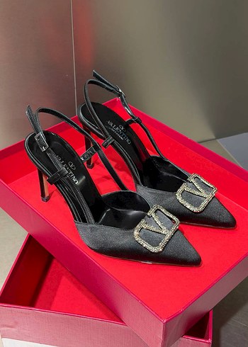 Valentino Siyah Tasli İnce Topuklu Slingback