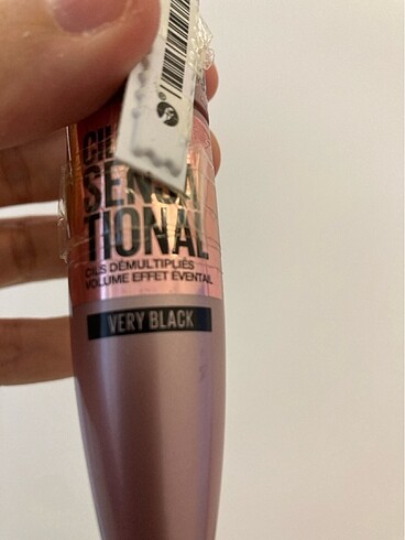 Beden Maybellina sensational very black