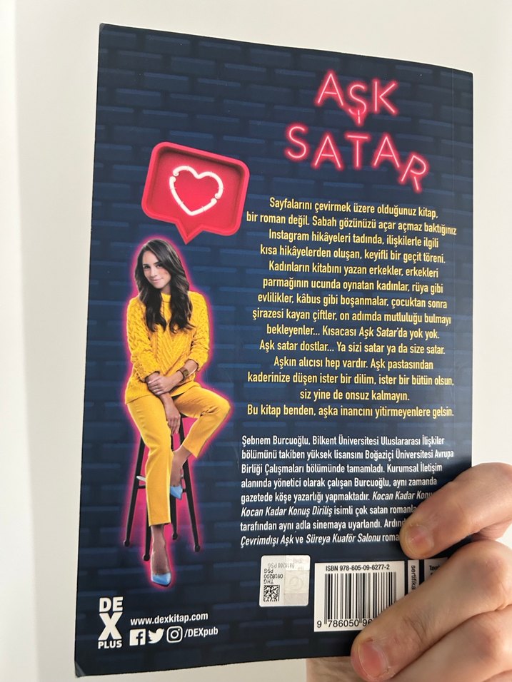 Aşk Satar - Şebnem Burcuoğlu - Görsel 2