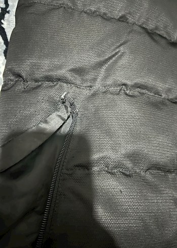 Siyah Fermuarlı erkek çocuk mont - Görsel 3