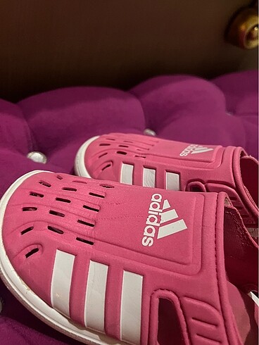 Adidas sandalet