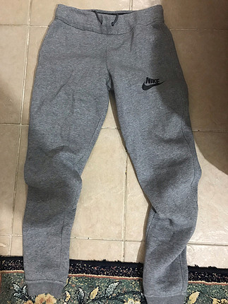 Gri nike eşohman 