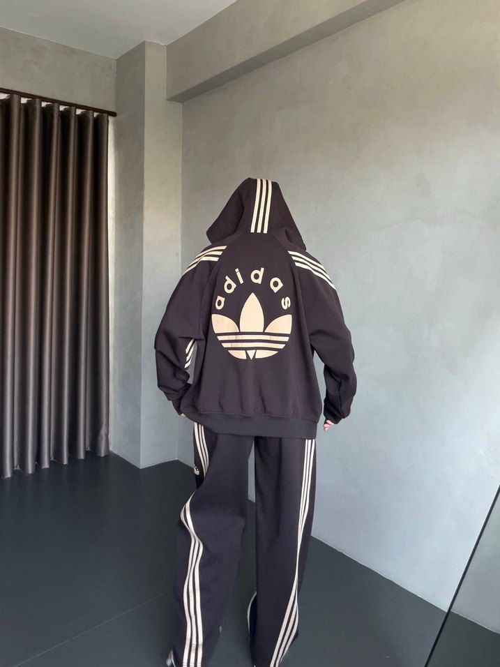 Adidas Eşofman Takımı — görsel 2/12
