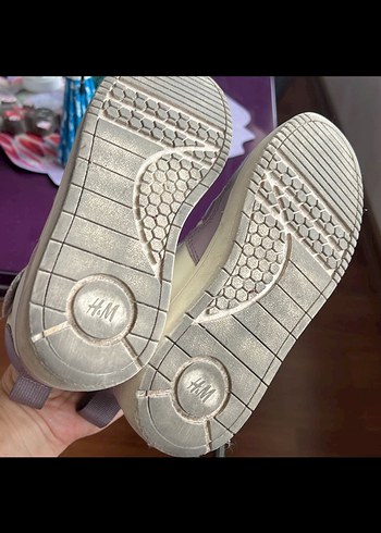 Kızlar için pembe bağcıklı ve cırt cırtlı spor ayakkabı - Görsel 3