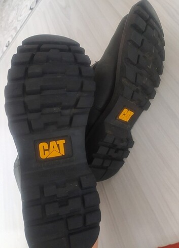 38 Beden siyah Renk Cat marka bot