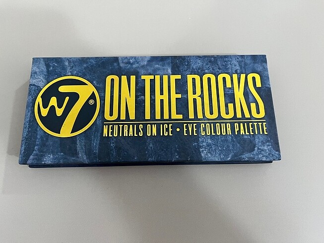 W7 On The Rocks Far Paleti