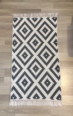 ...50*98 cm halı
