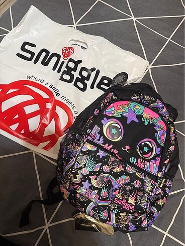 Smiggle çanta