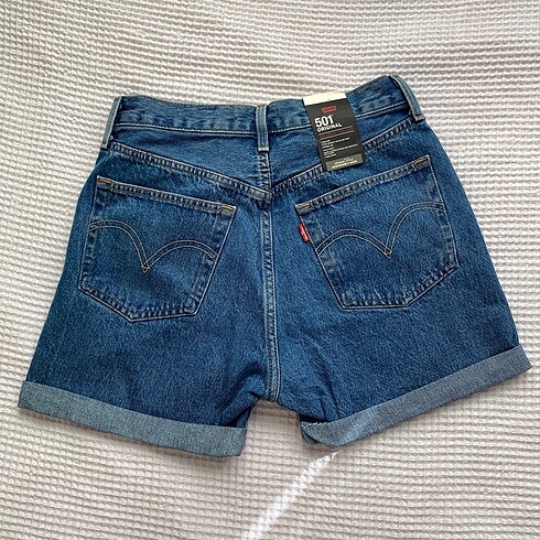 Levis şort