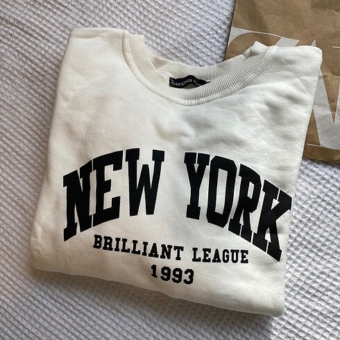 m Beden New york sweatshirt