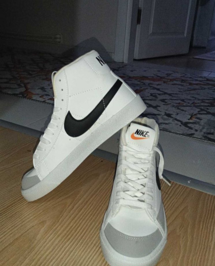 Nike Beyaz blazer — görsel 2/4