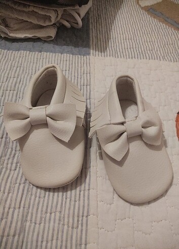 Bebek ayakkabısı 