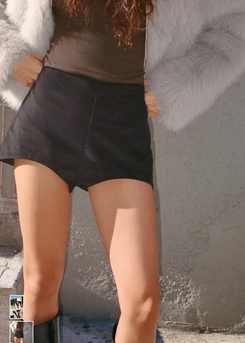 Siyah Kadife Mini Kadın Şort - Görsel 2