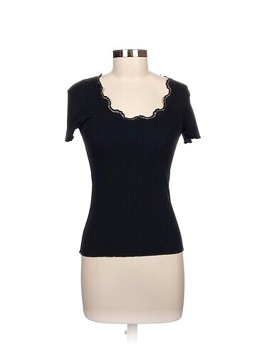 Zara Bluz %70 İndirimli.