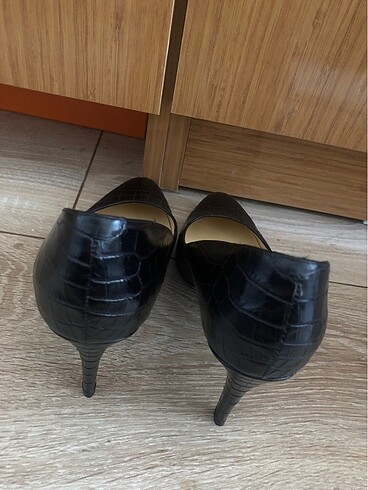 39 Beden Stiletto
