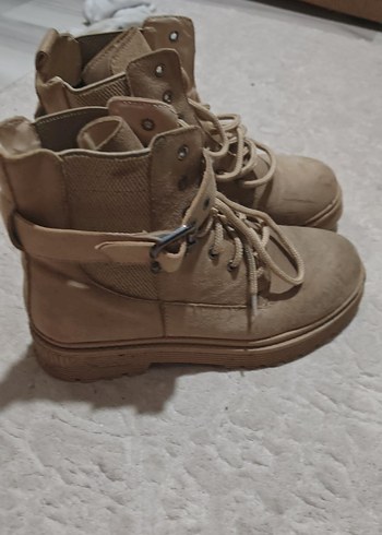 Bej Süet Kadın Bot - Görsel 2