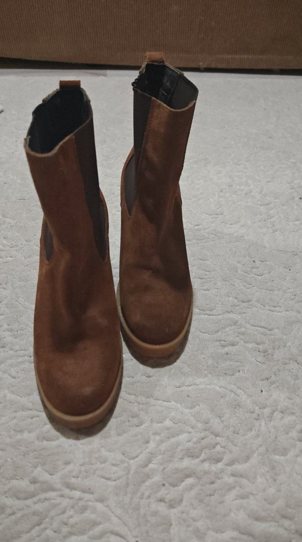 Kahverengi Süet Kadın Topuklu Bot - Görsel 2