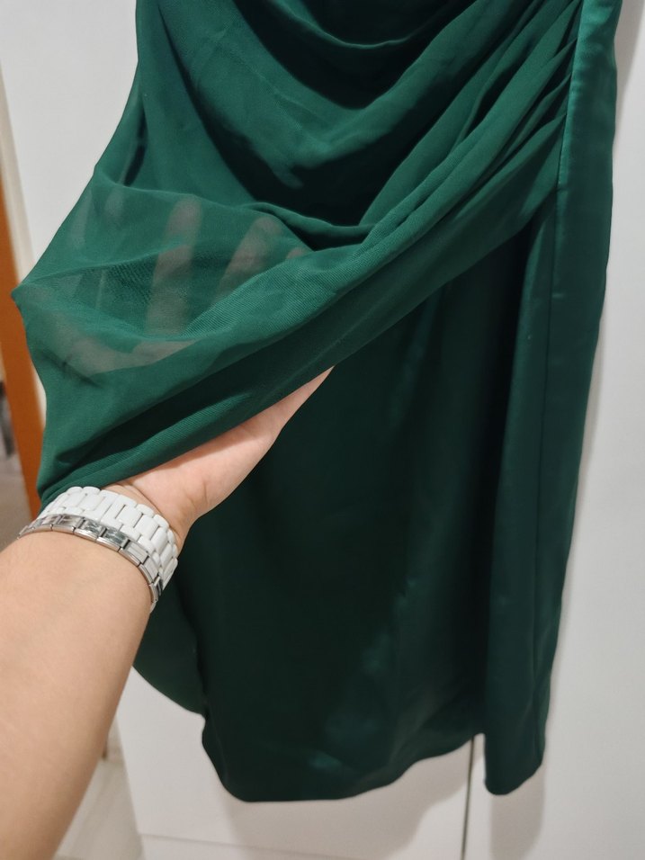 Zümrüt yeşili Parlak Drapeli Uzun Abiye Elbise - Görsel 2