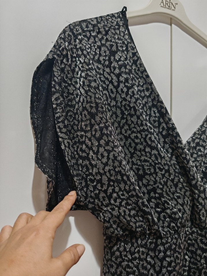 Yılan Desenli Asimetrik Mini Elbise - Görsel 2