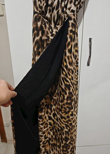 Düğmeli Leopar Desenli Kolsuz Bluz - Görsel 2