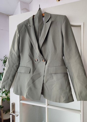 Zara Sikligin Ve Rahatligin Bulustugu Adacayi Yesili Blazer