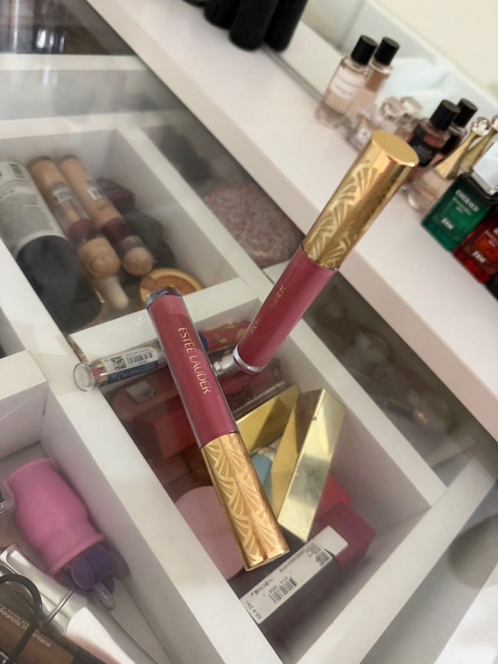 Estée Lauder Bordo Ruj - Görsel 2