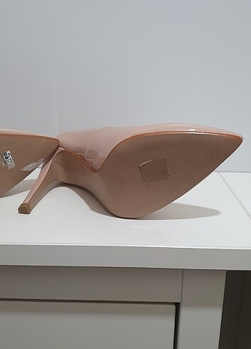 37 Beden Nine West ince topuk ayakkabı