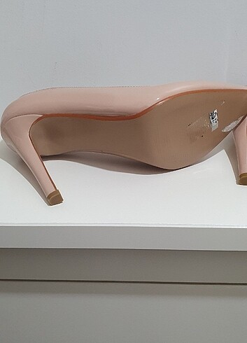 37 Beden ten rengi Renk Nine West ince topuk ayakkabı