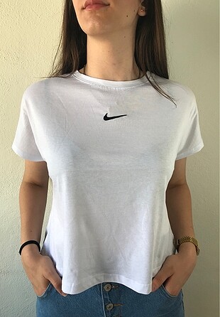 Nike Crop Tişört