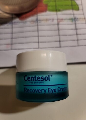 Centesol göz altı kremi