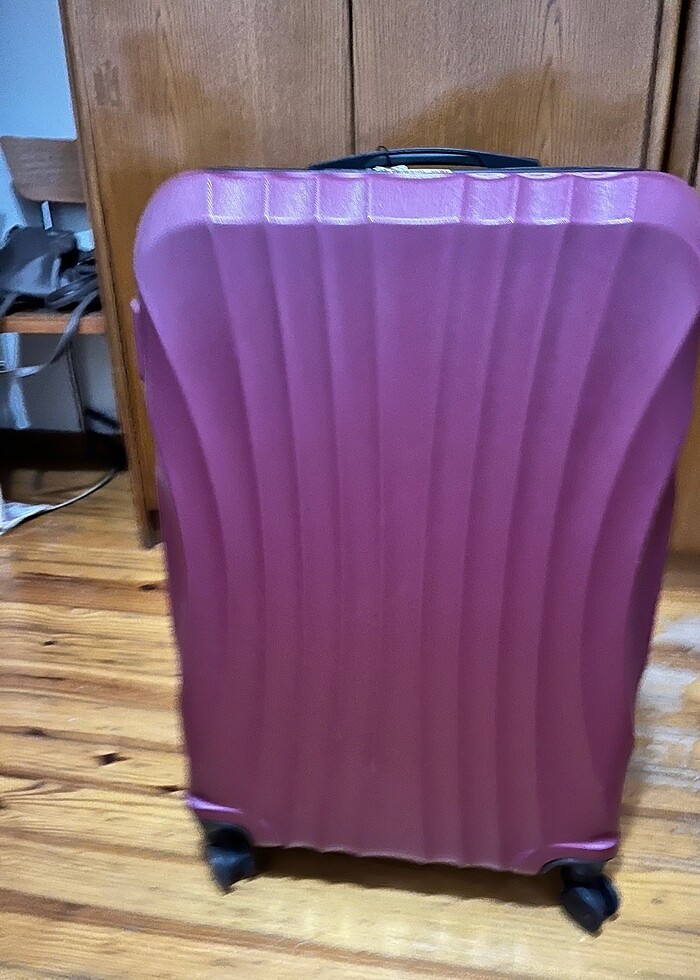 Büyük boy valiz - Görsel 2