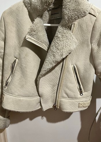 Stradivarius Bej Fermuarlı kürklü Kadın kaban - Görsel 7