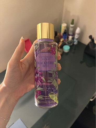 BlackBerry bite body mist