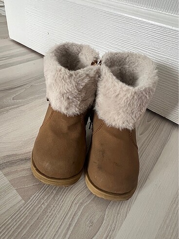 23 Beden Lcw kız bebek tüylü bot 23 numara