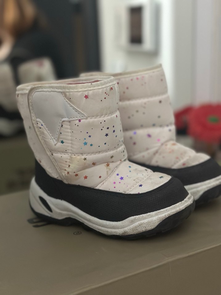 Kızlar için Beyaz Yıldız Desenli Botlar - Görsel 3