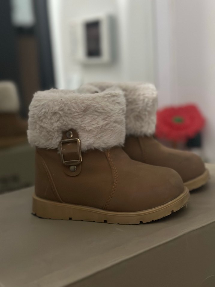 Kızlar için Bej Süet Tüylü Bot - Görsel 2