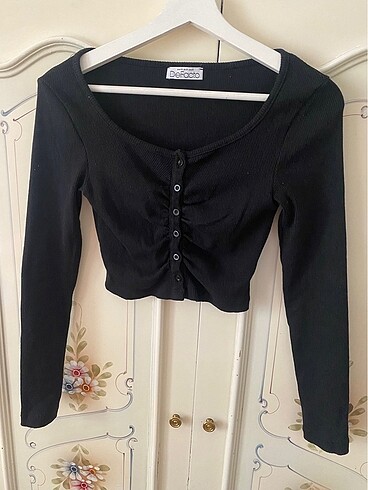 Defacto Siyah crop