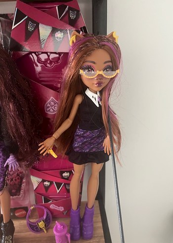 Buried Secrets Clawdeen