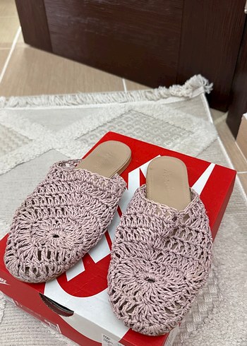 Pembe Örgü Kadın Ev Terliği Blok Topuklu