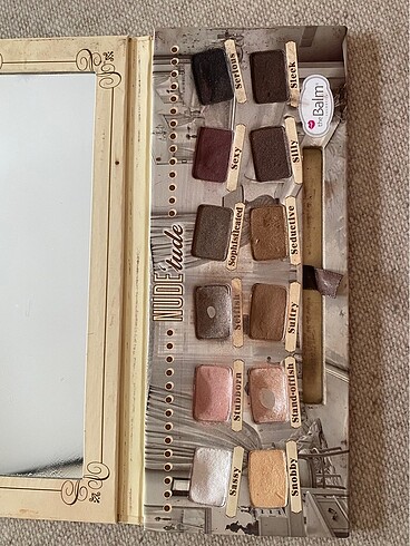 The balm nude tude far paleti
