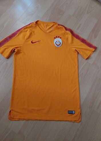 Galatasaray antrenman forması
