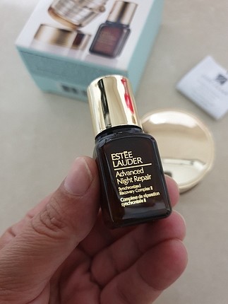 m Beden Estee Lauder Revitalizing Supreme Global Anti Aging Set Yaşlanma