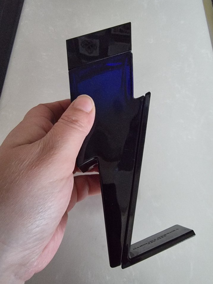 Carolina herrara cobalt elixir 100 ml.edp Bayan parfüm - Görsel 3