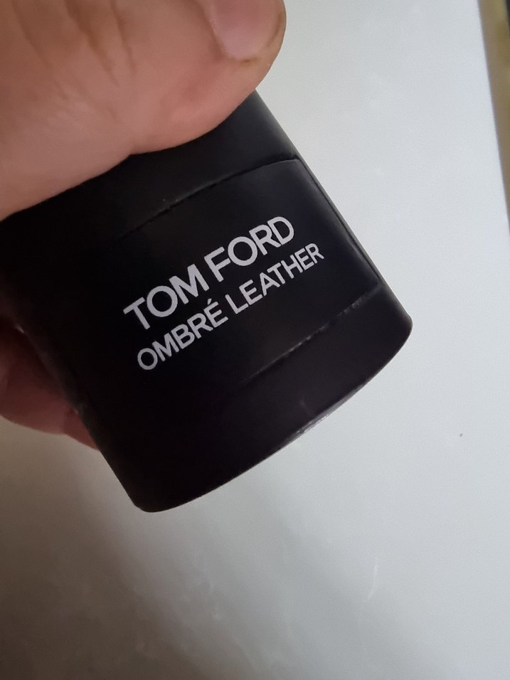 Tom Ford Ombré Leather 100 ml edp Erkek Parfüm - Görsel 4