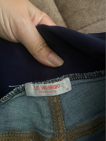 38 Beden mavi Renk Lcw hamile jean